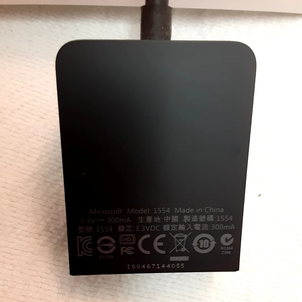 Microsoft Surface Mini Display Port to VGA Adapter